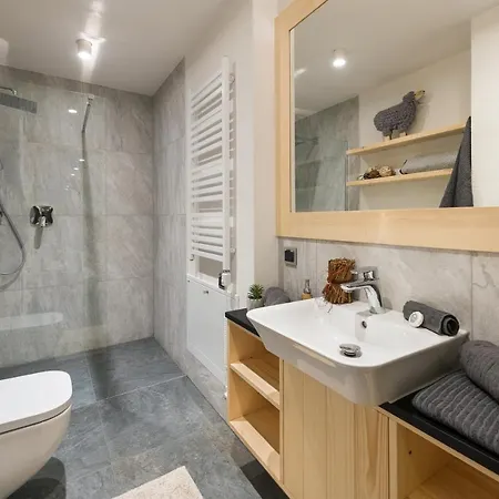 Apartment 990m Npm