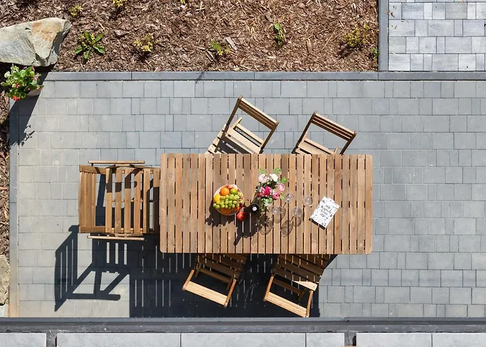 990m Npm דירה זקופאנה