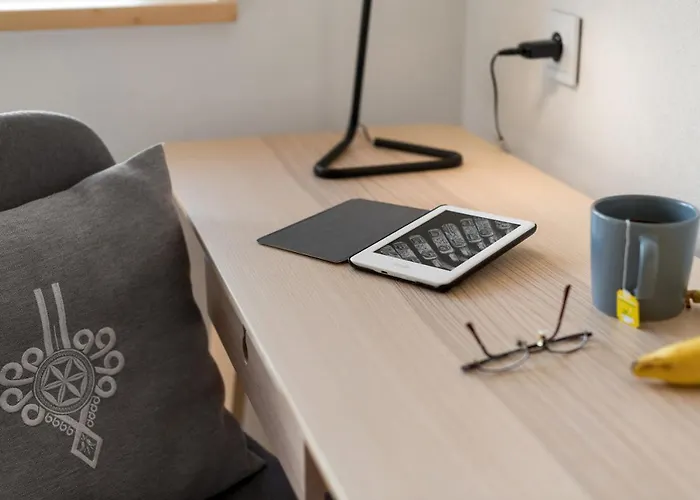 דירה 990m Npm זקופאנה