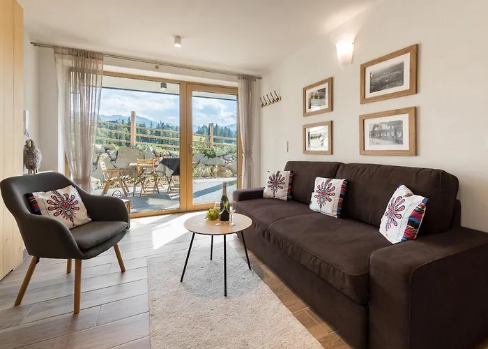 דירה 990m Npm זקופאנה